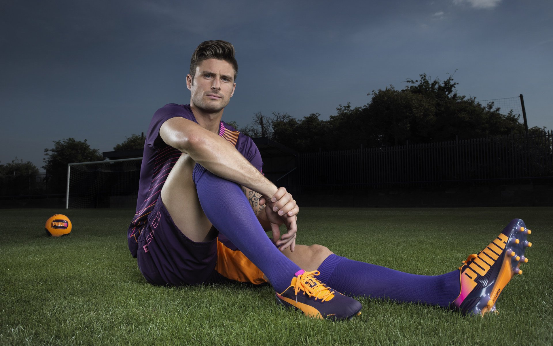 荷兰男足在预选赛中表现不佳，未能晋级巴黎，荷兰足协选帅